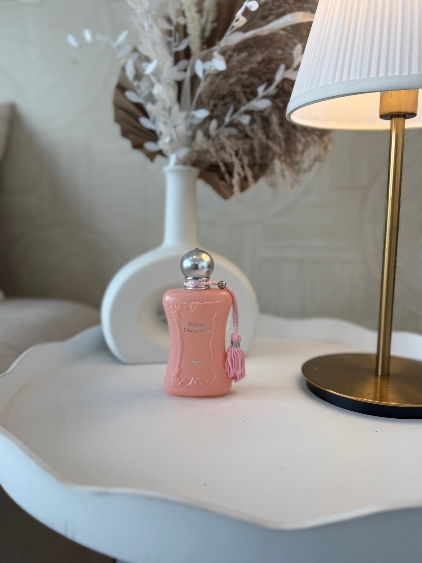 DIYANA EXCLUSIVE - Loui Martin