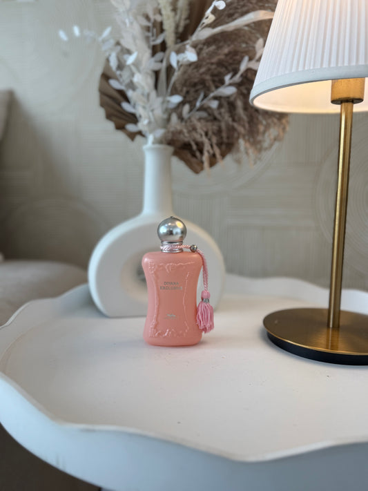 DIYANA EXCLUSIVE - Loui Martin